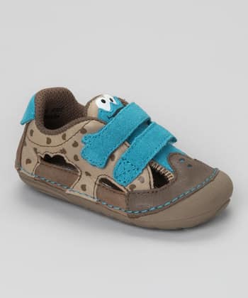 Reticulated Writer: Wordless Wednesday: Cookie Monster Shoes