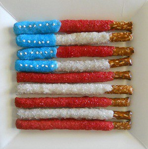 red white and blue dipped pretzels