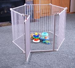 Regalo 4-in-1 Extra Large Metal Playard