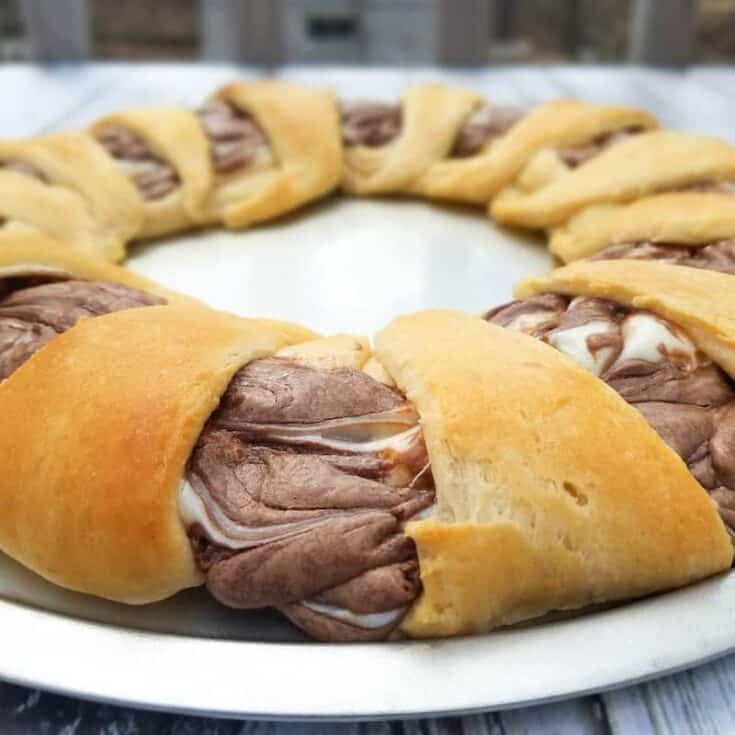 Nutella Crescent Ring Recipe