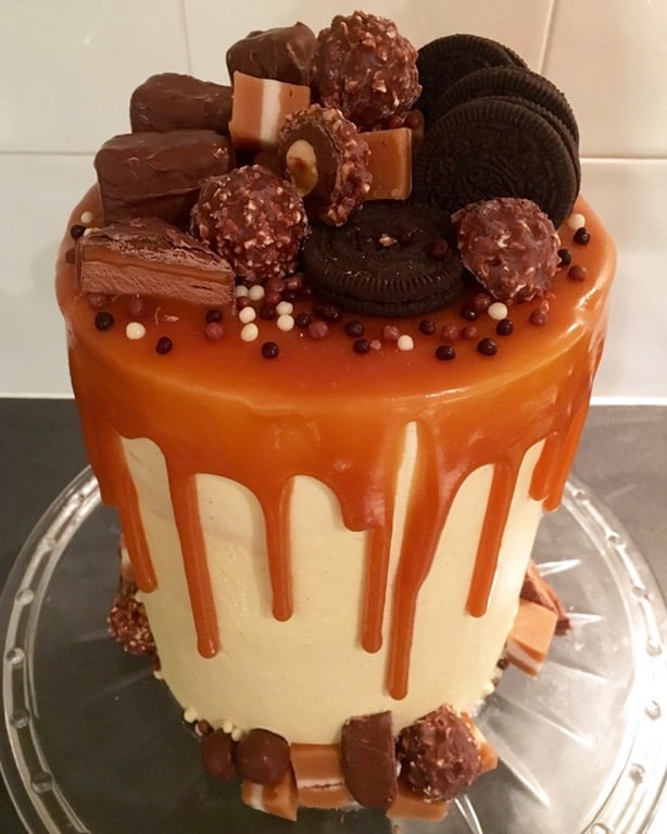 how to make a drip cake with caramel