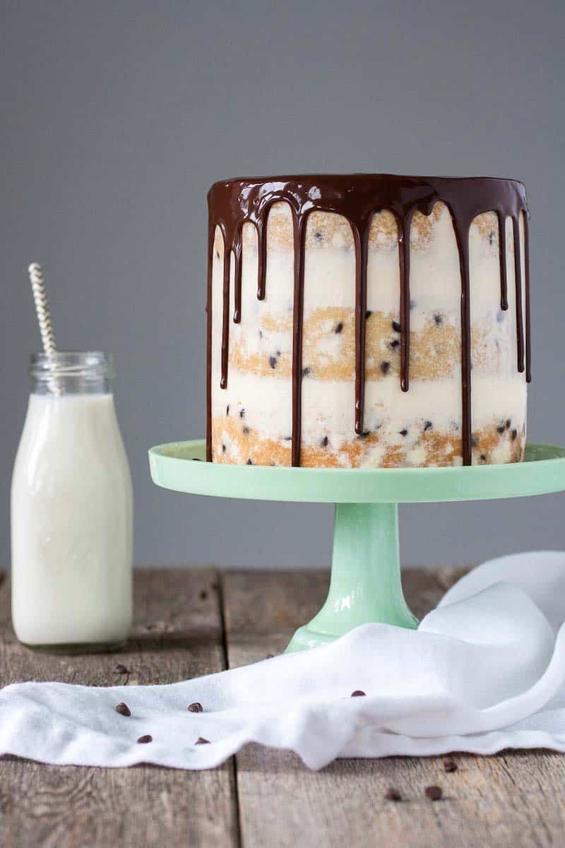 how to make a drip cake with milk and cookies