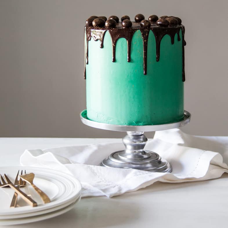 how to make a drip cake with mocha and rum flavors