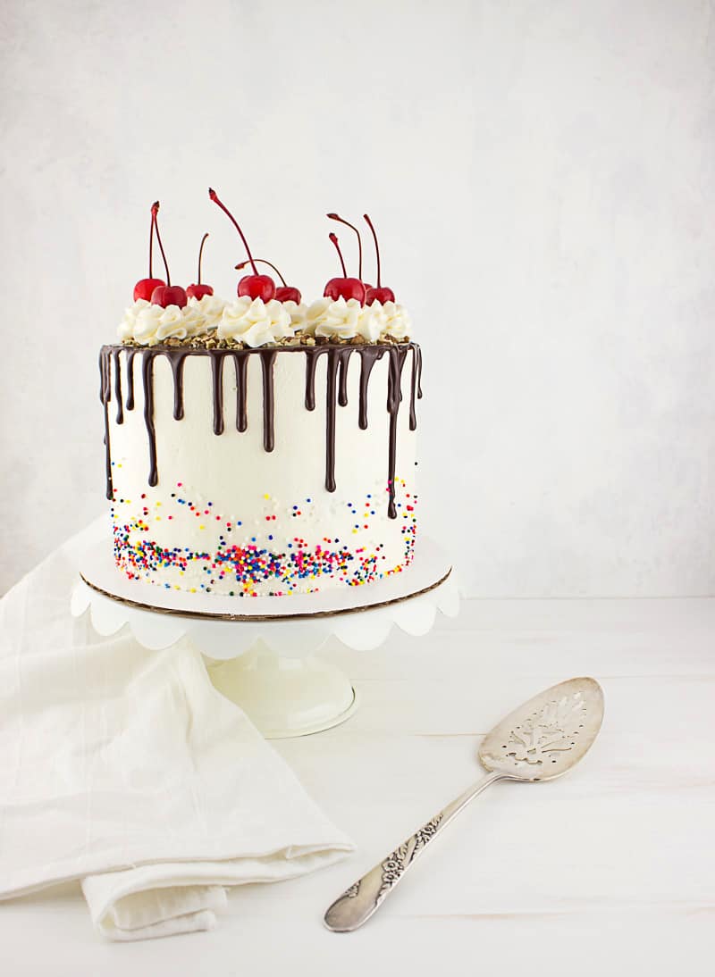 how to make a fudge sundae drip cake