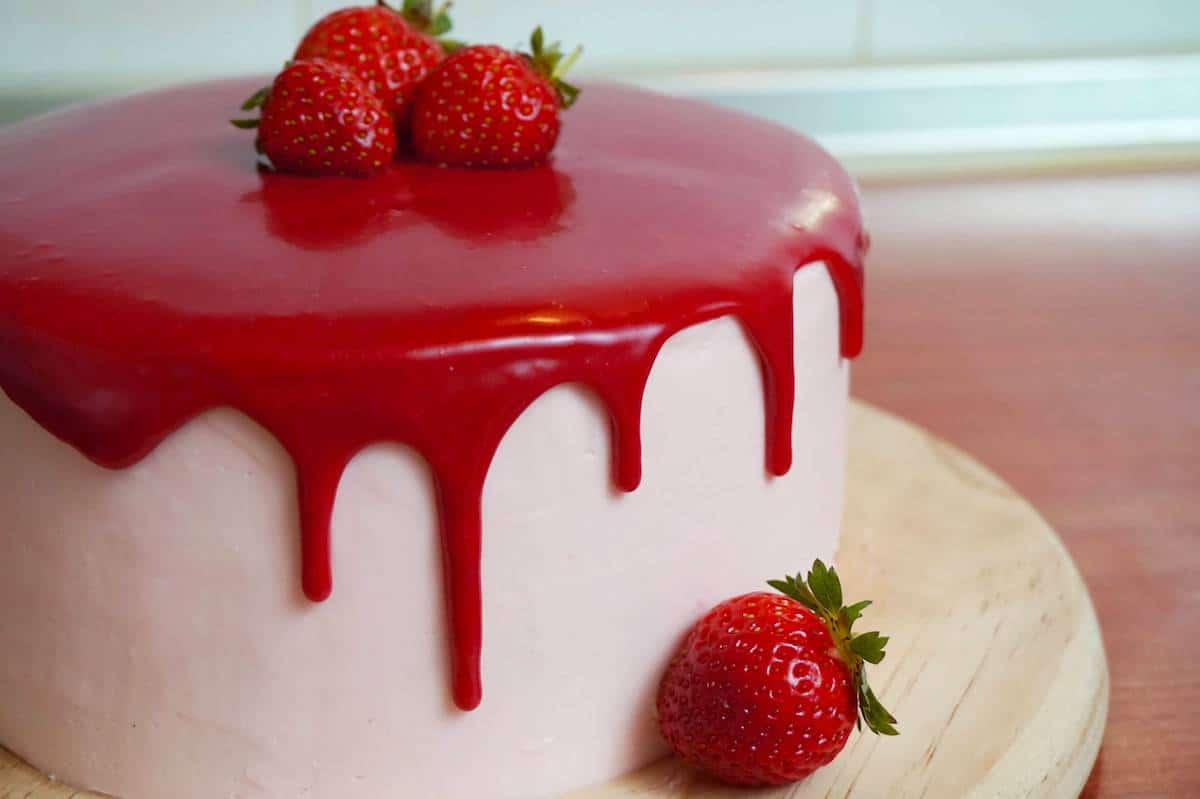 how to make a red velvet drip cake