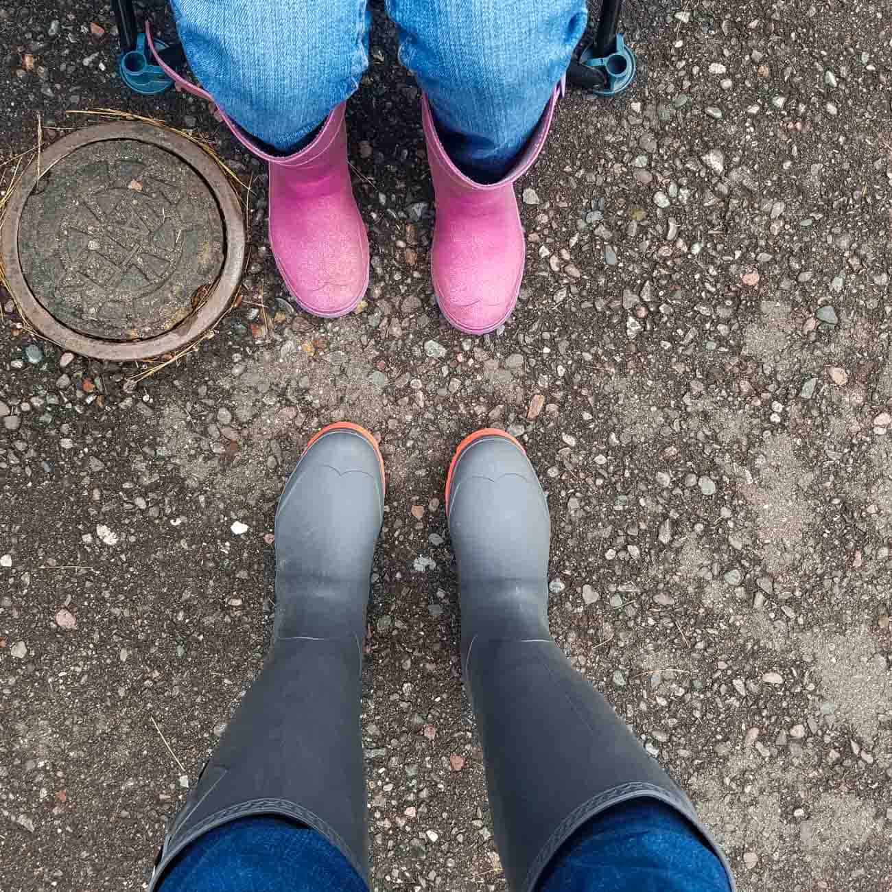 best rain boots for family mother daughter