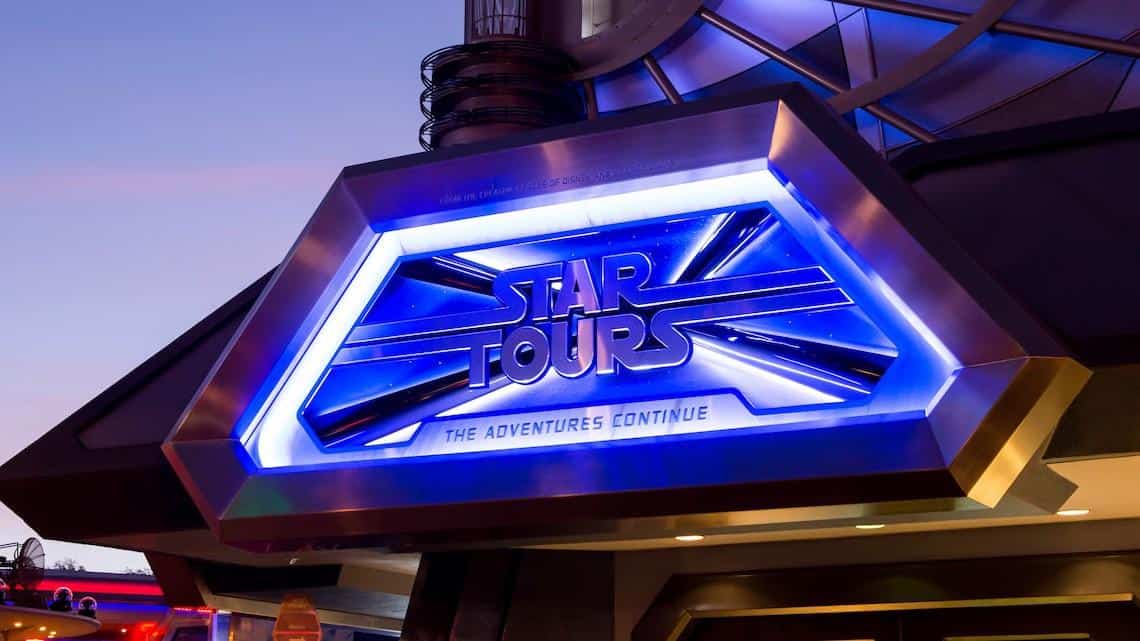 Star Tours Star Wars the last Jedi