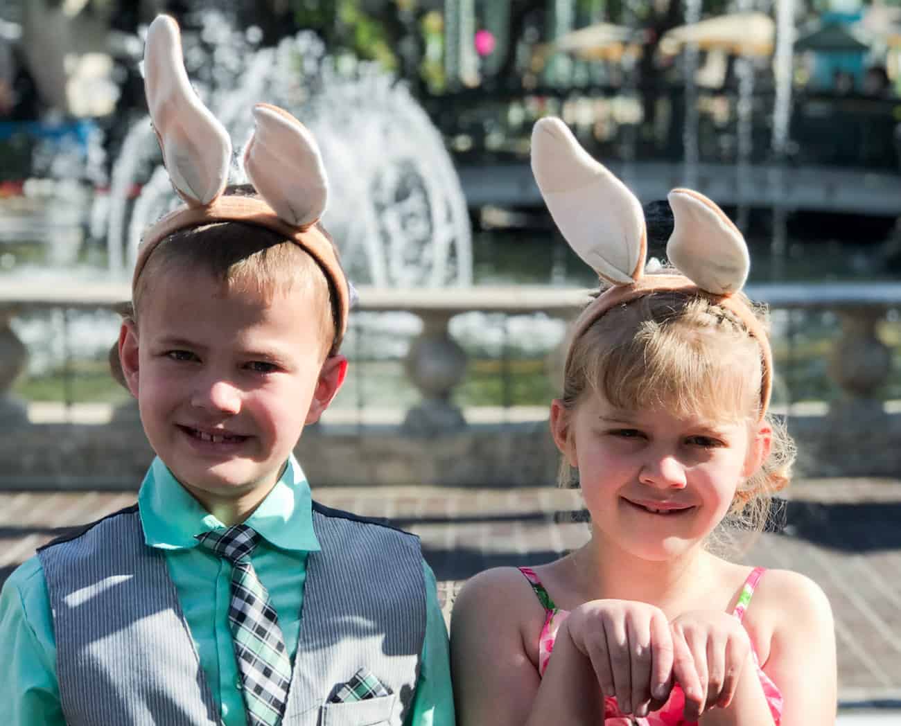 two kids at Peter Rabbit movie premiere