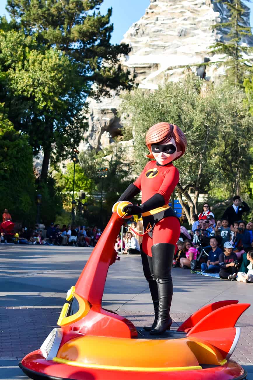 Pixarfest parade mrs incredible