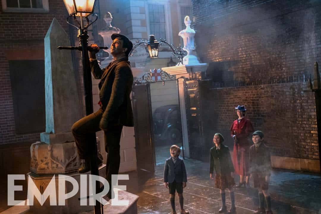 lin manuel miranda in mary poppins returns exclusive Lamp Lighter