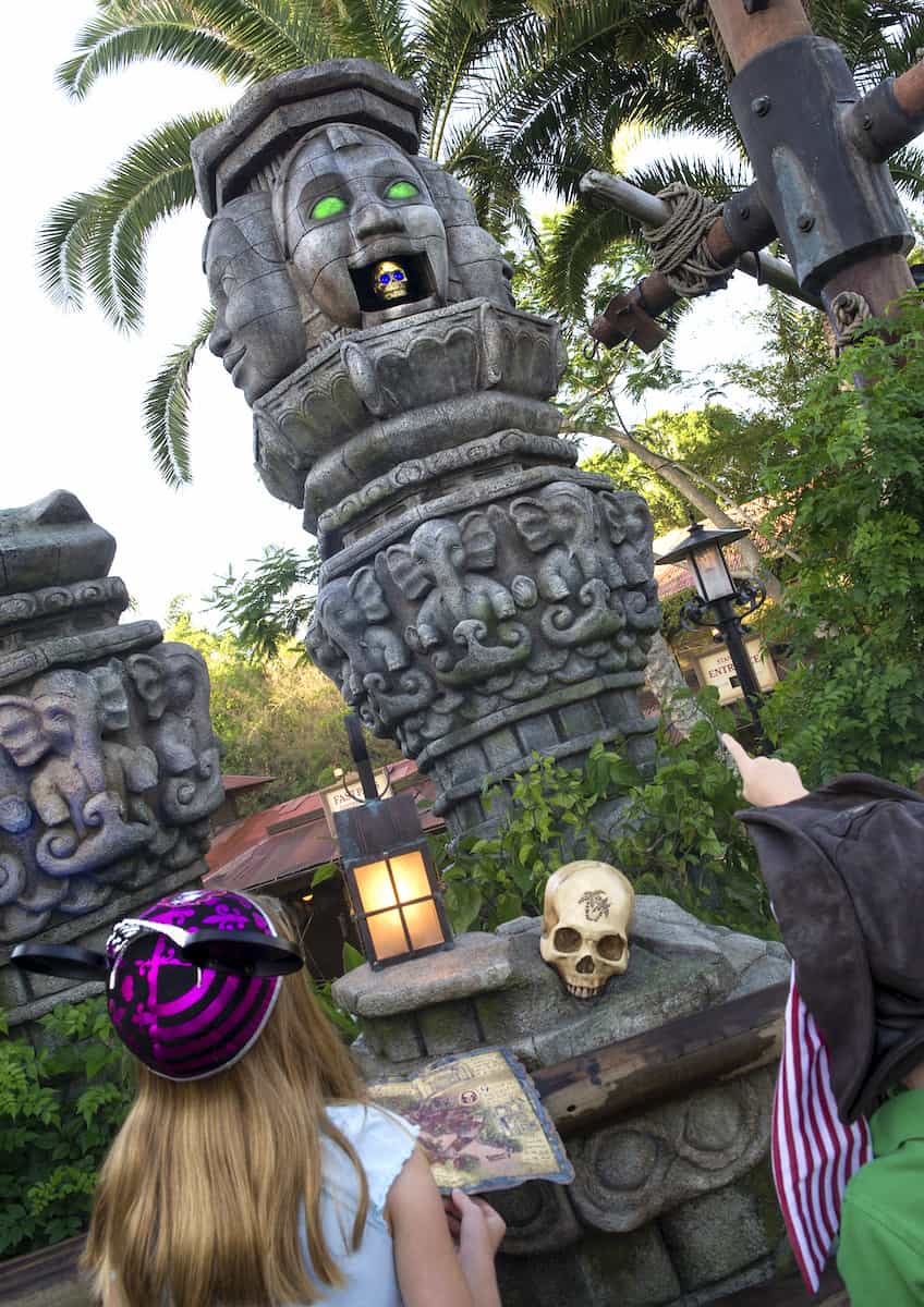 Disney World family activities a pirate's adventure