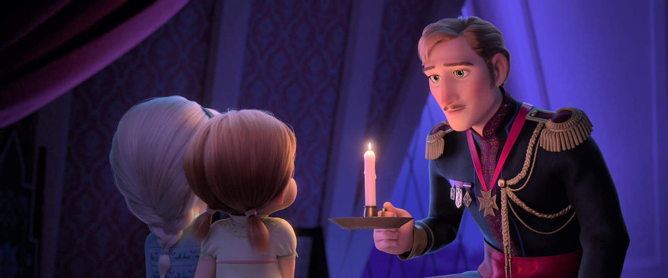 King Agnarr of Arendelle talking to young Elsa and Anna
