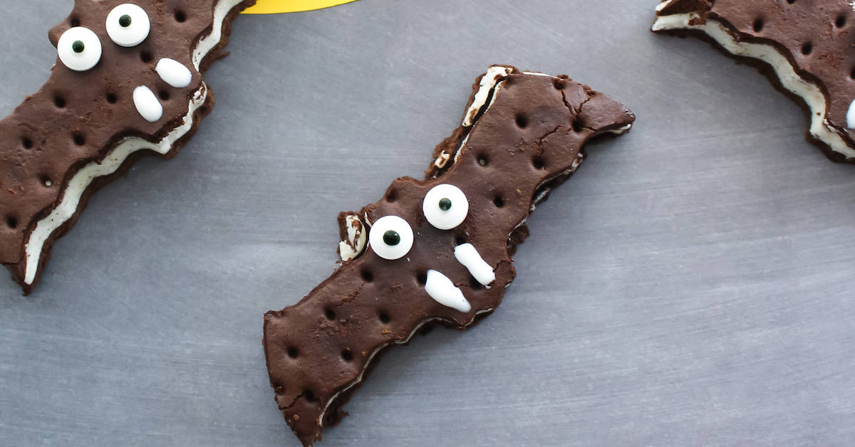 Easy Halloween Dessert Bat Ice Cream Sandwiches