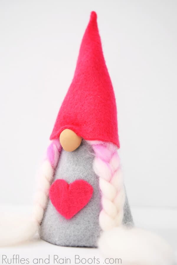 homemade diy felt gnome for Valentine's Day