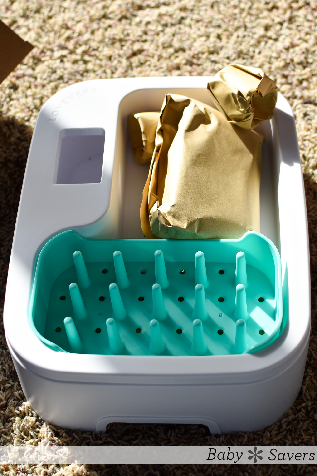 lovevery reviews the helper play kit with super sustainable sink