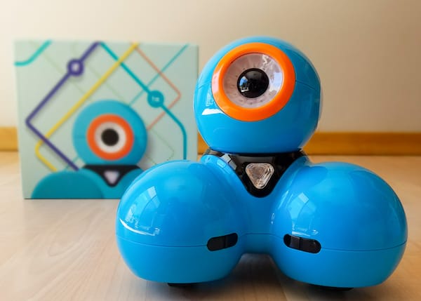 Dash Robot Review: The Best Robot for Younger Kids - Learn Richly