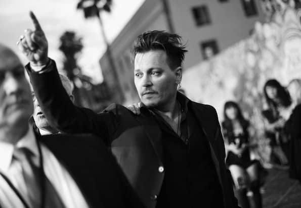 #ThroughTheLookingGlassEvent johnny depp premiere